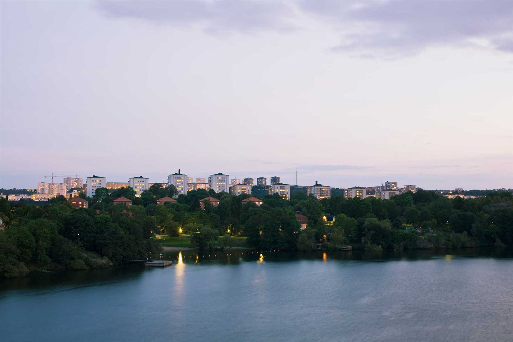 Flygbild över stad i Sverige